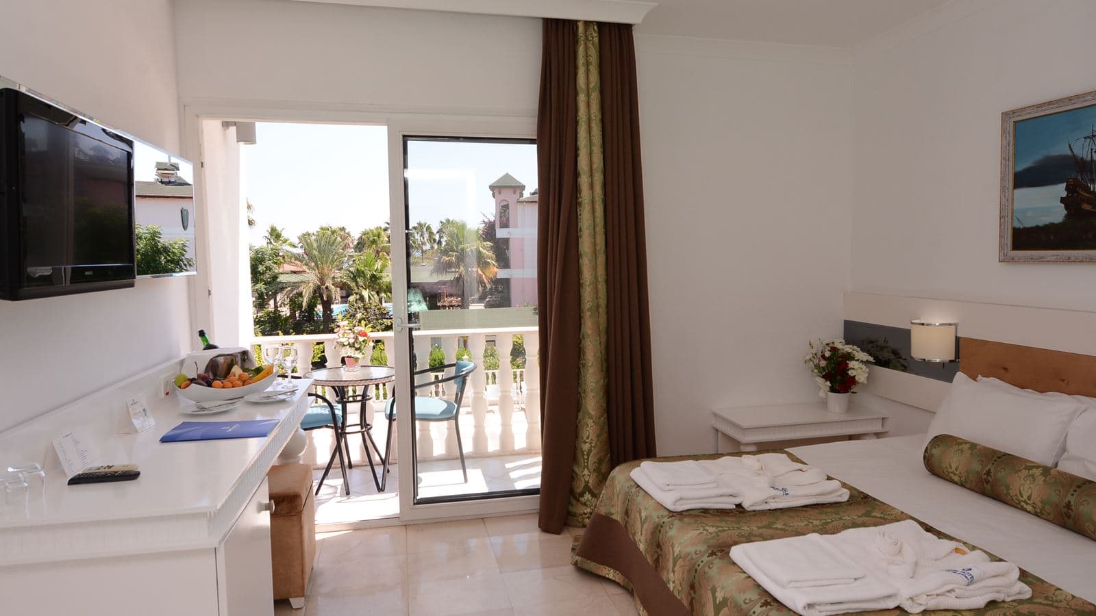 rooms-standard-room-land-view
