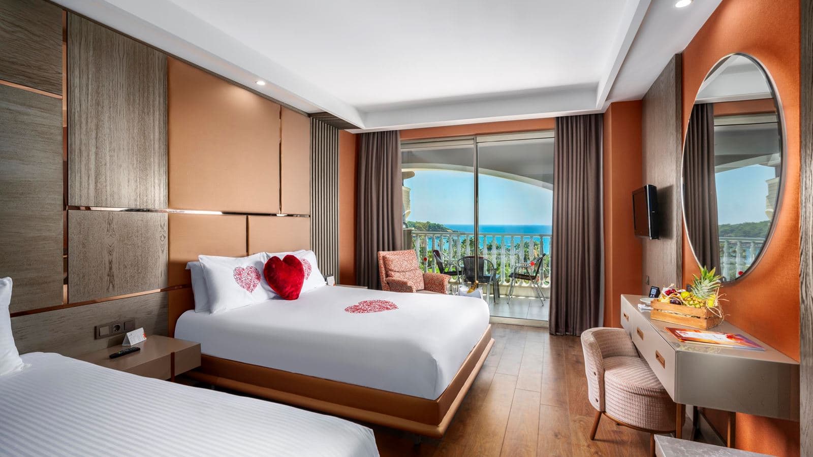 rooms-standard-room-sea-view-with-balcony