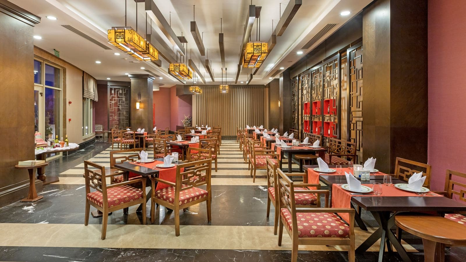 restaurants-