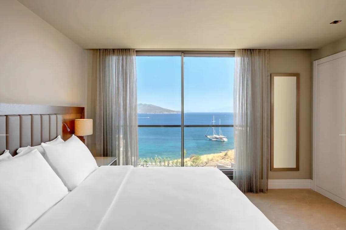 rooms-caresse-residence-one-bedroom-sea-view-pool