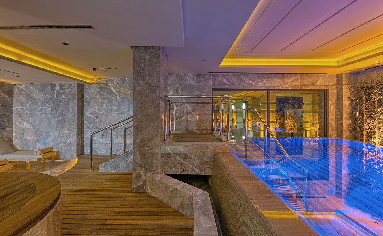 pools-indoor-pool
