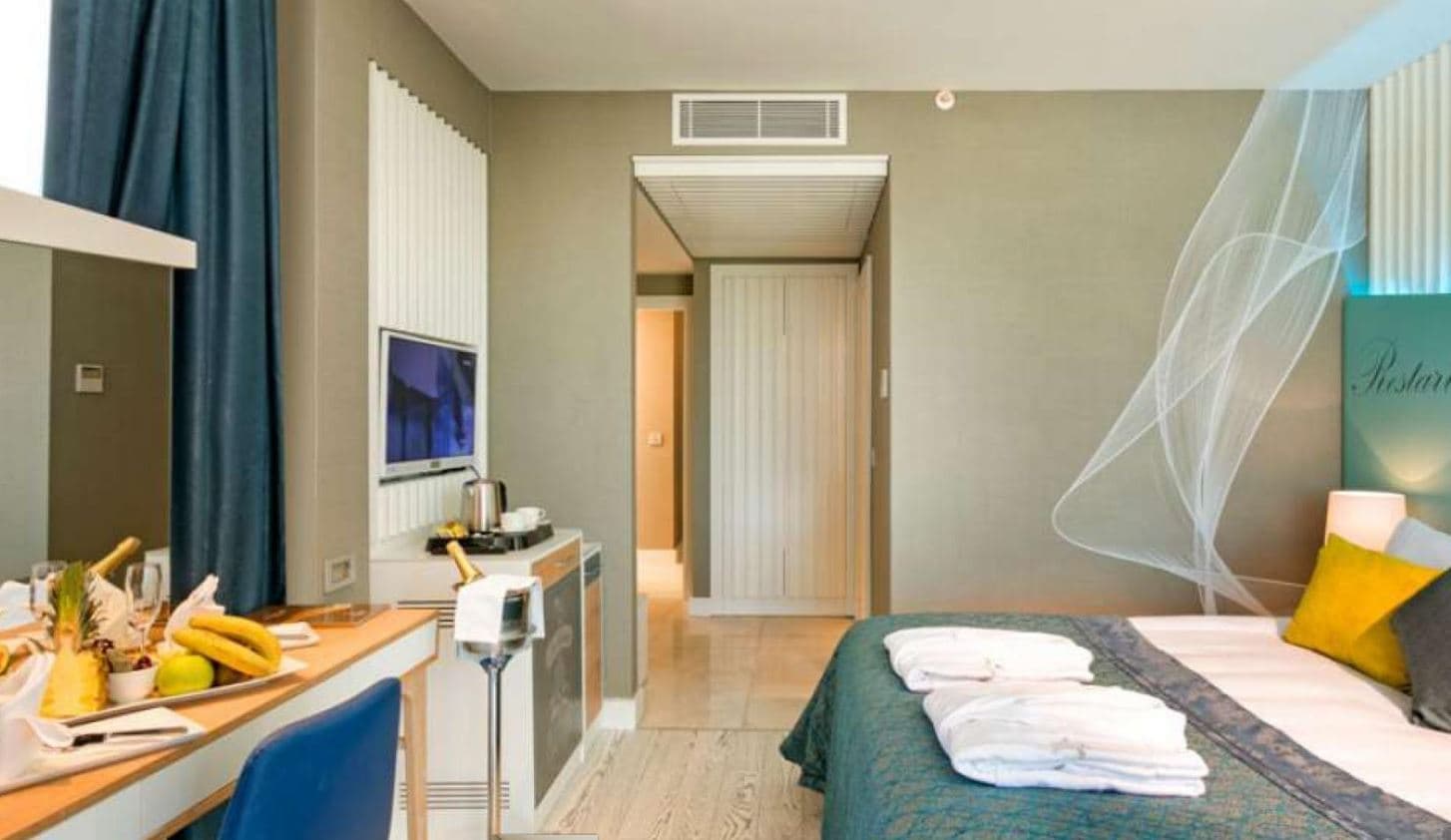 rooms-family-room