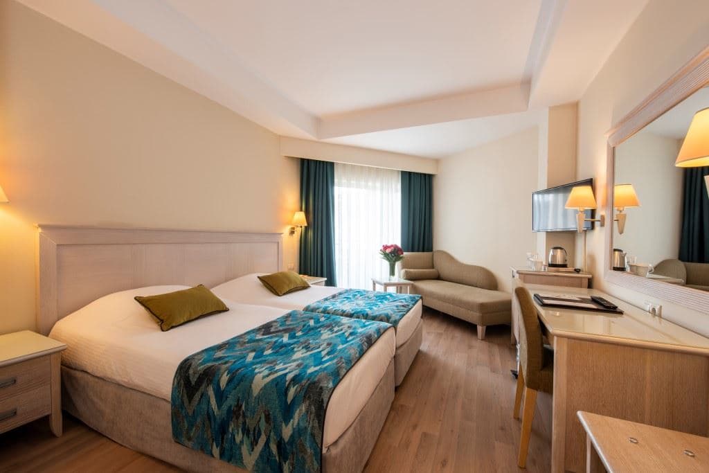 rooms-standard-room