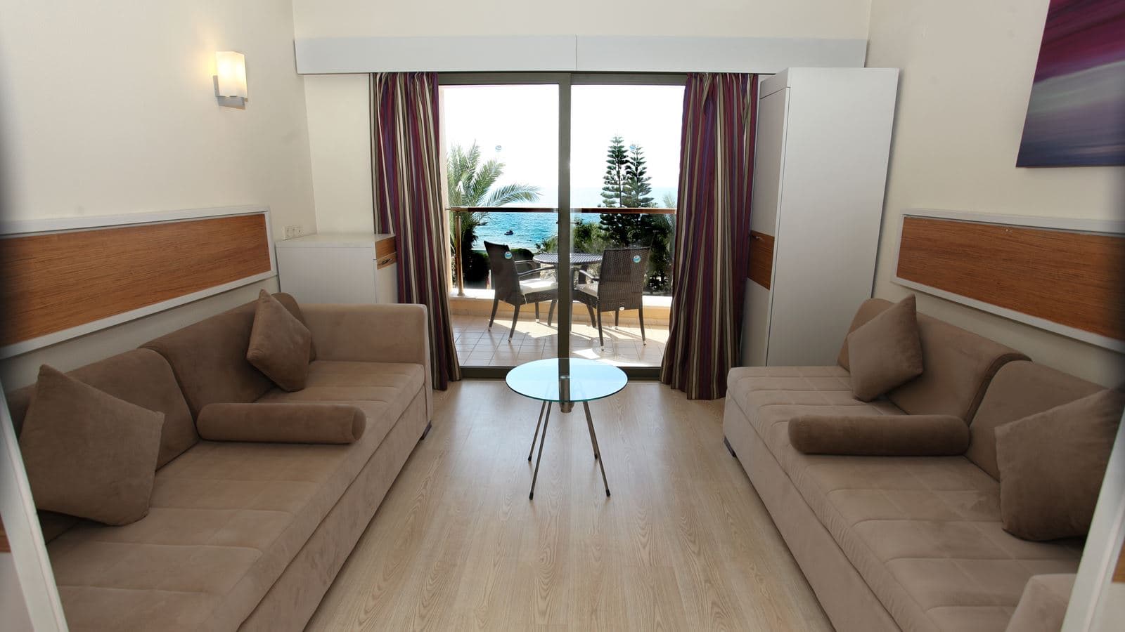 rooms-family-sea-view