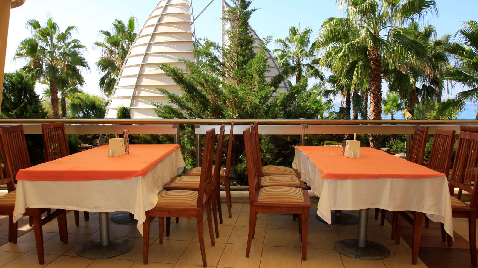 restaurants-main-restaurant