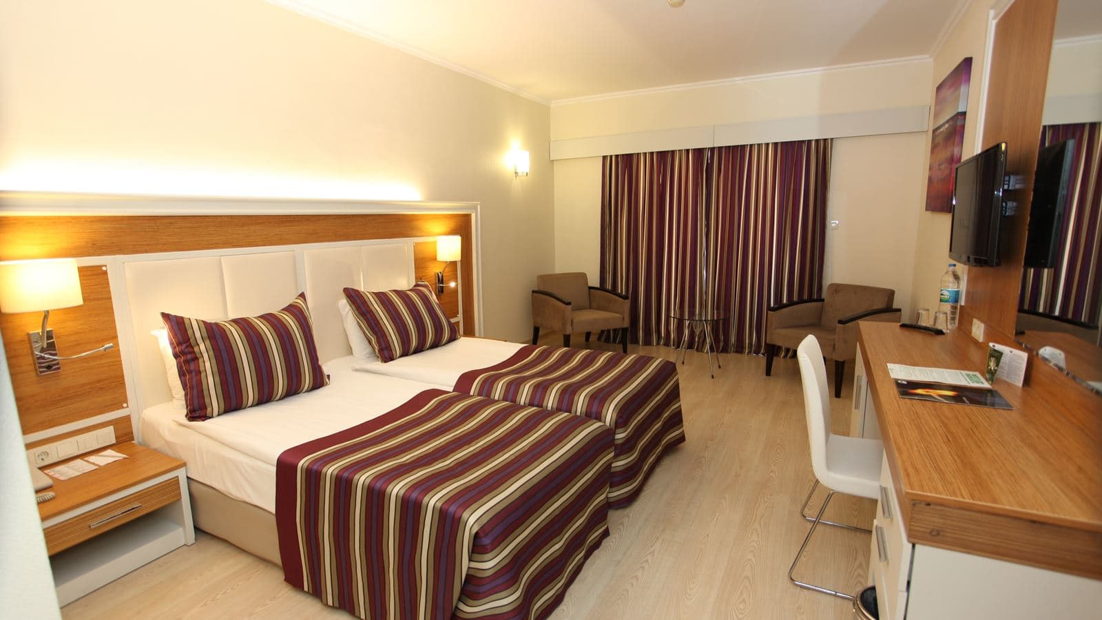 rooms-standard-land-view