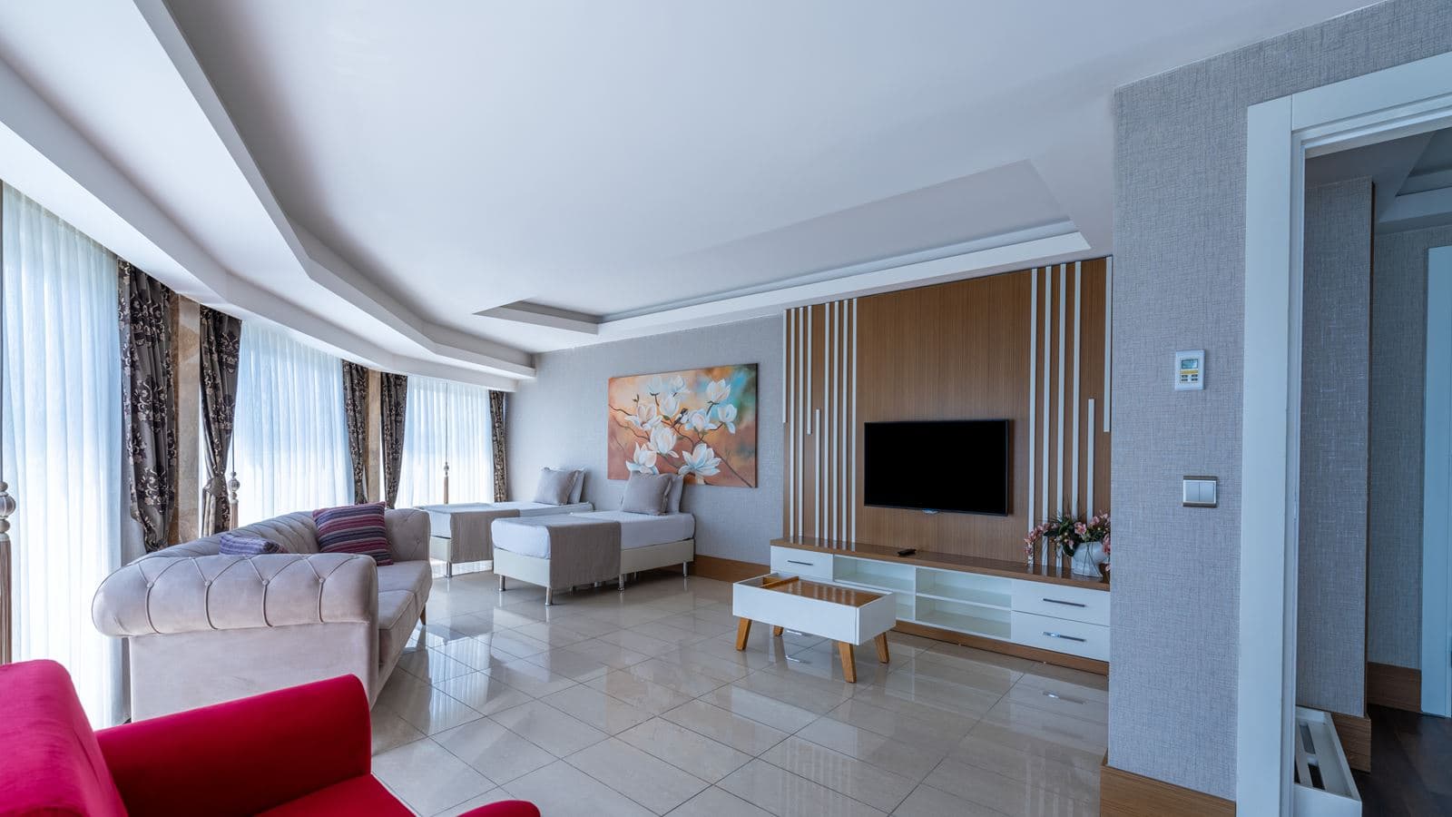 rooms-king-suit