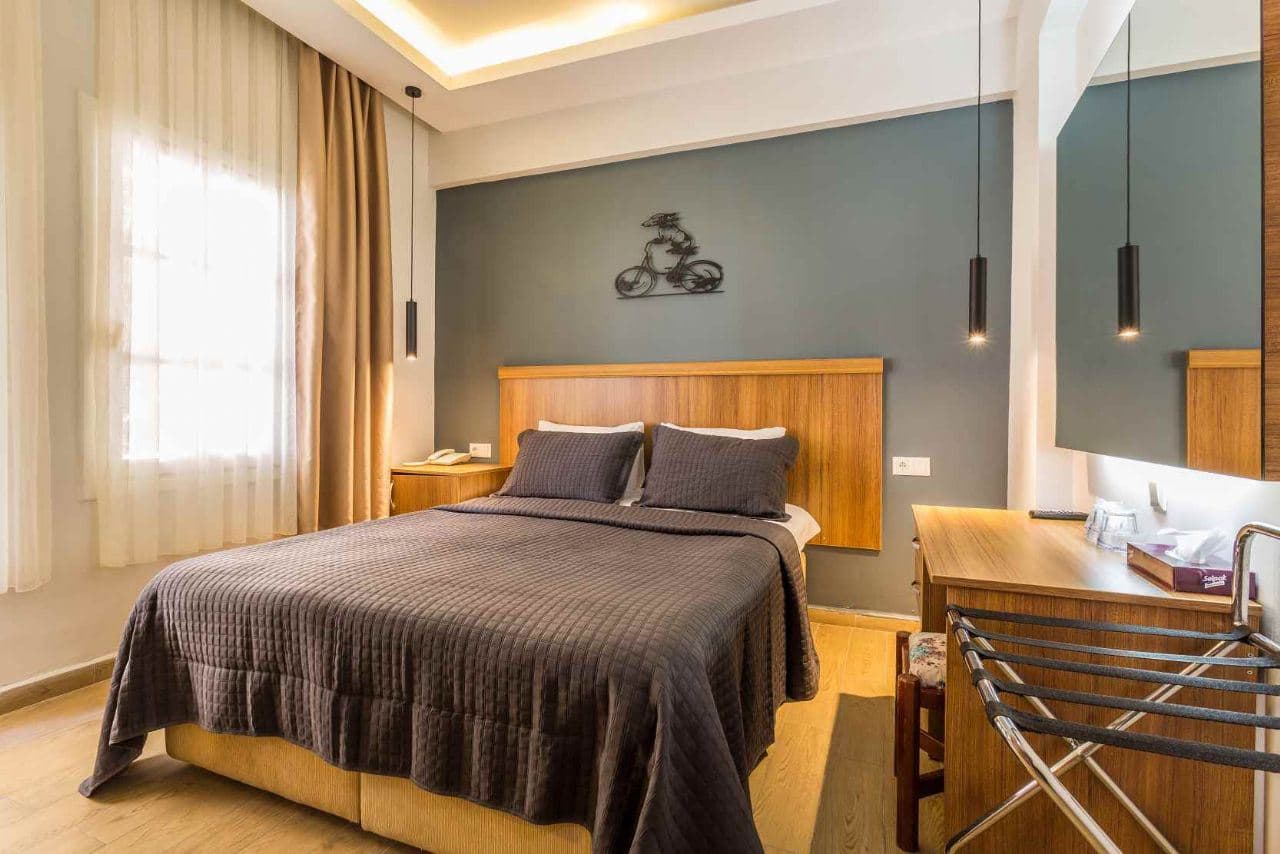 rooms-standard-room