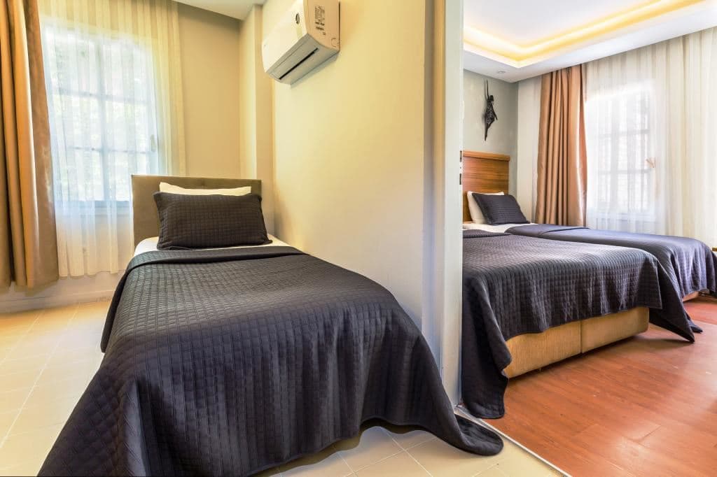 rooms-suite-room