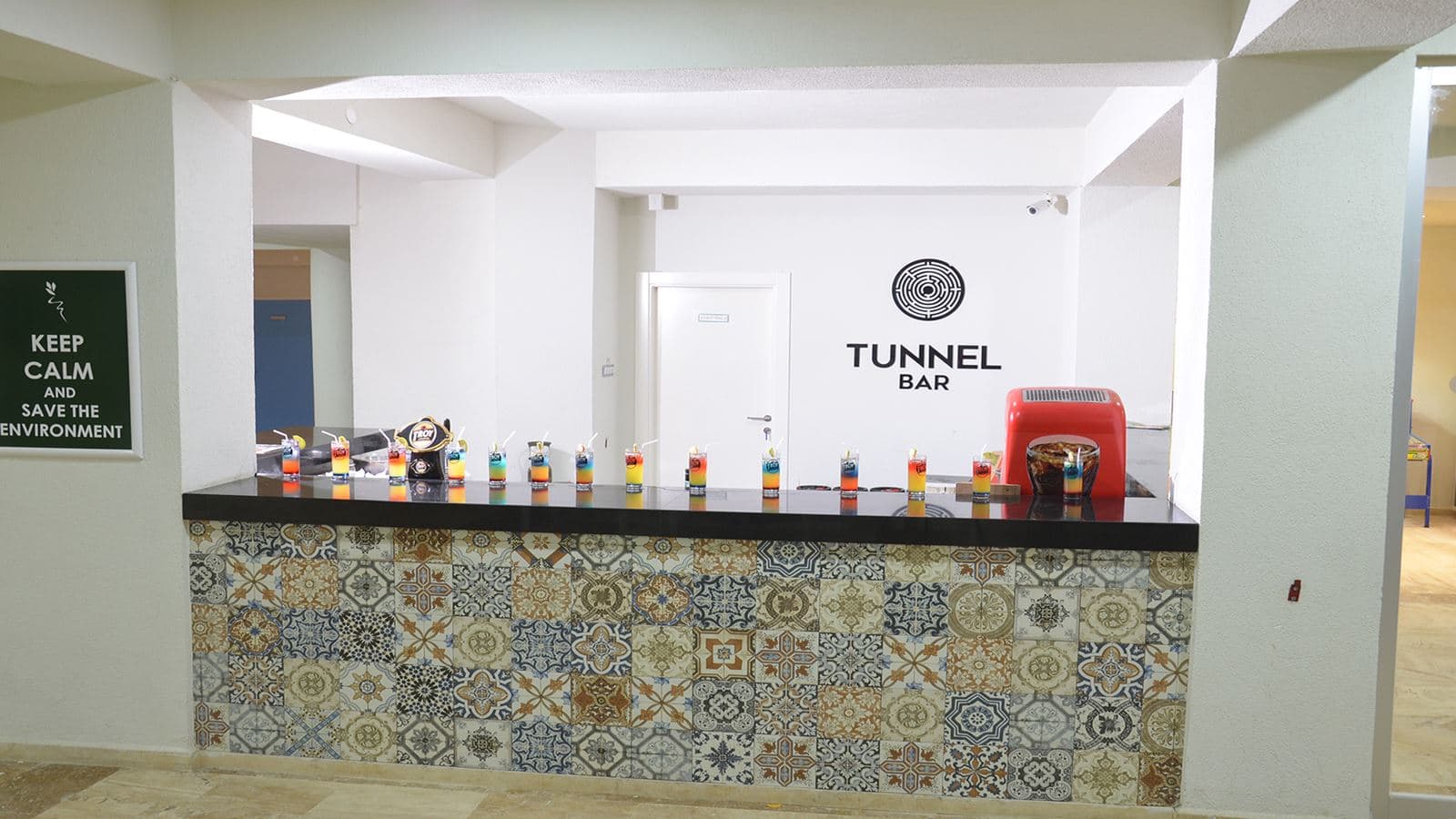 bars-tunnel