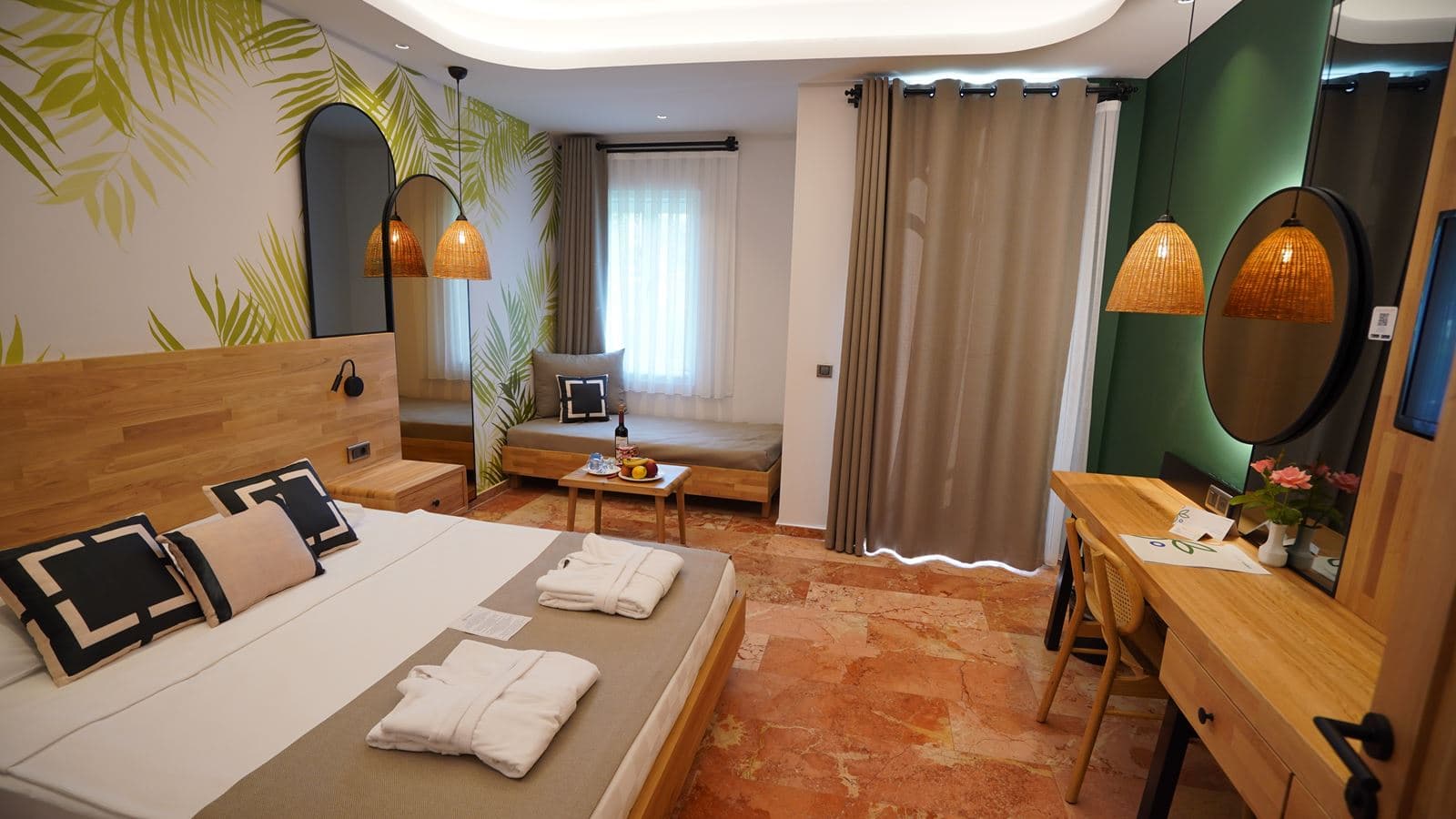 rooms-club-deluxe-room
