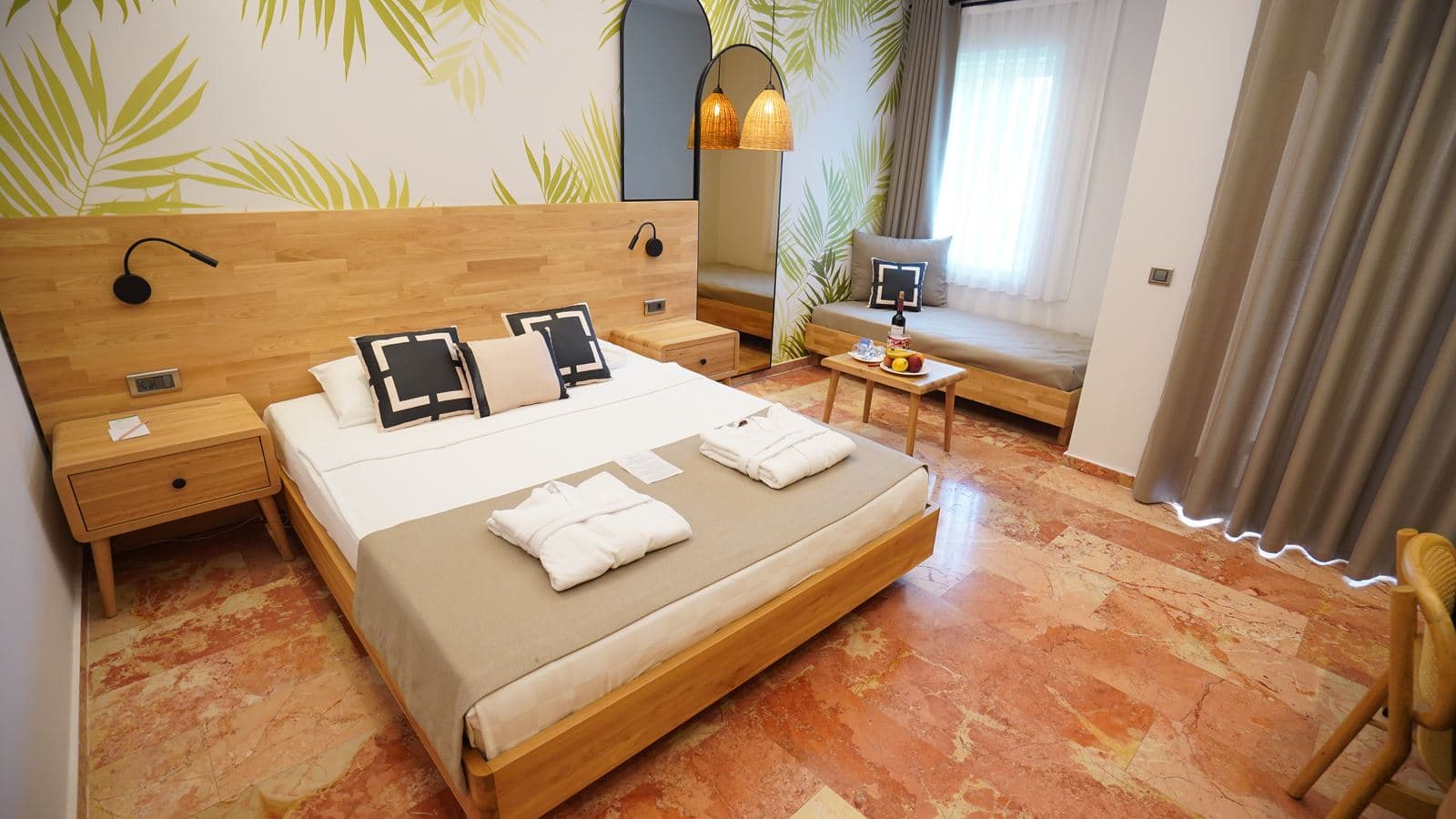 rooms-club-deluxe-room