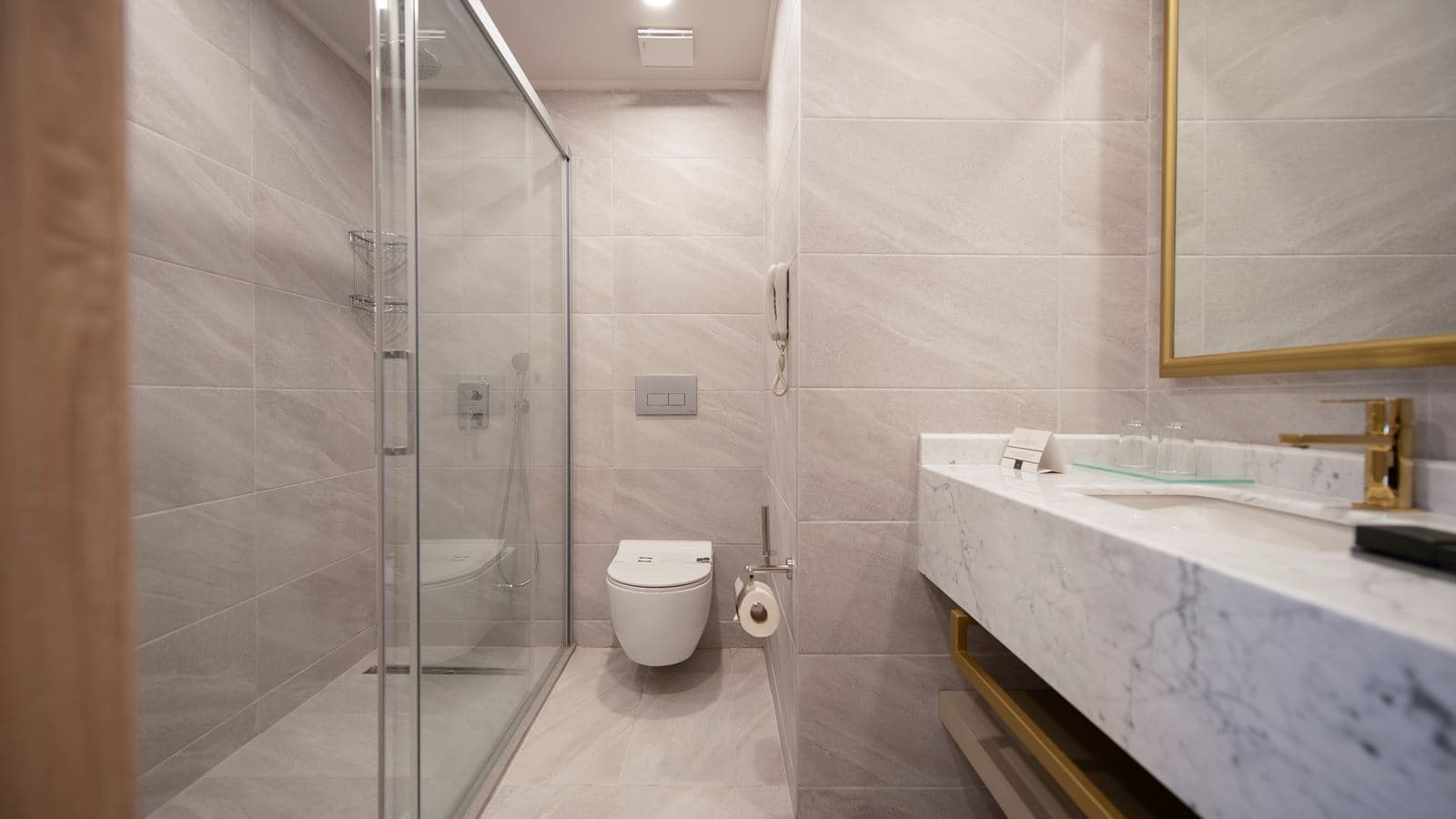 rooms-king-suite