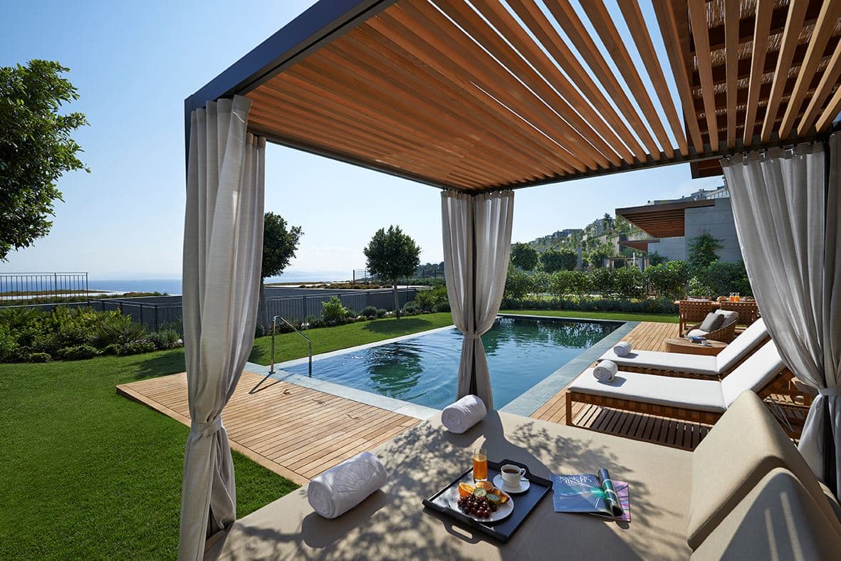rooms-mediterranean-villa-with-pool
