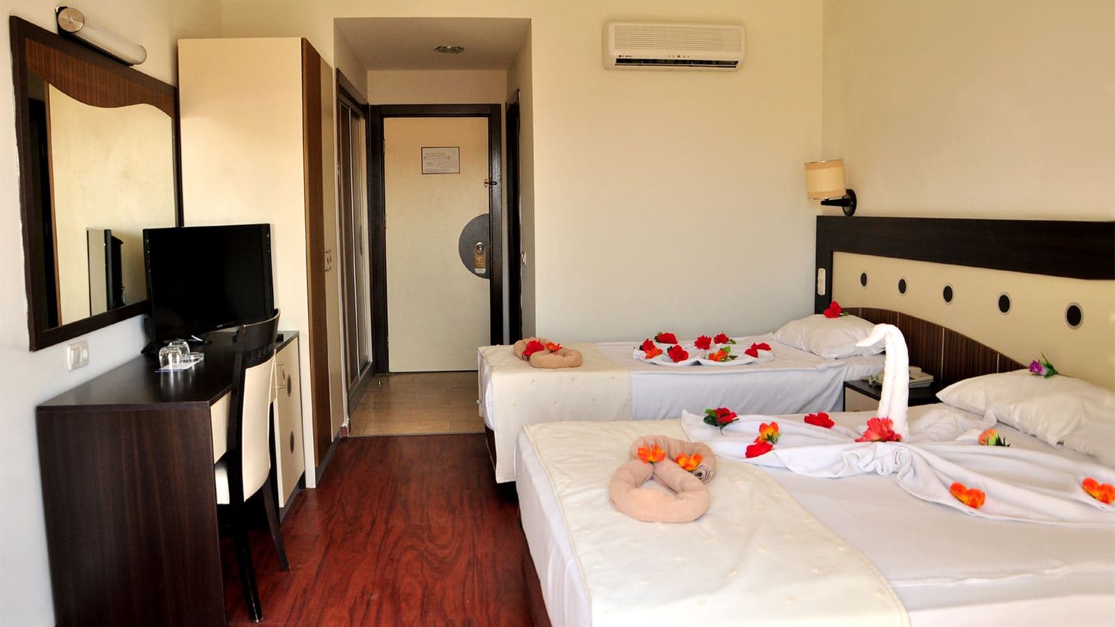 rooms-standard-room