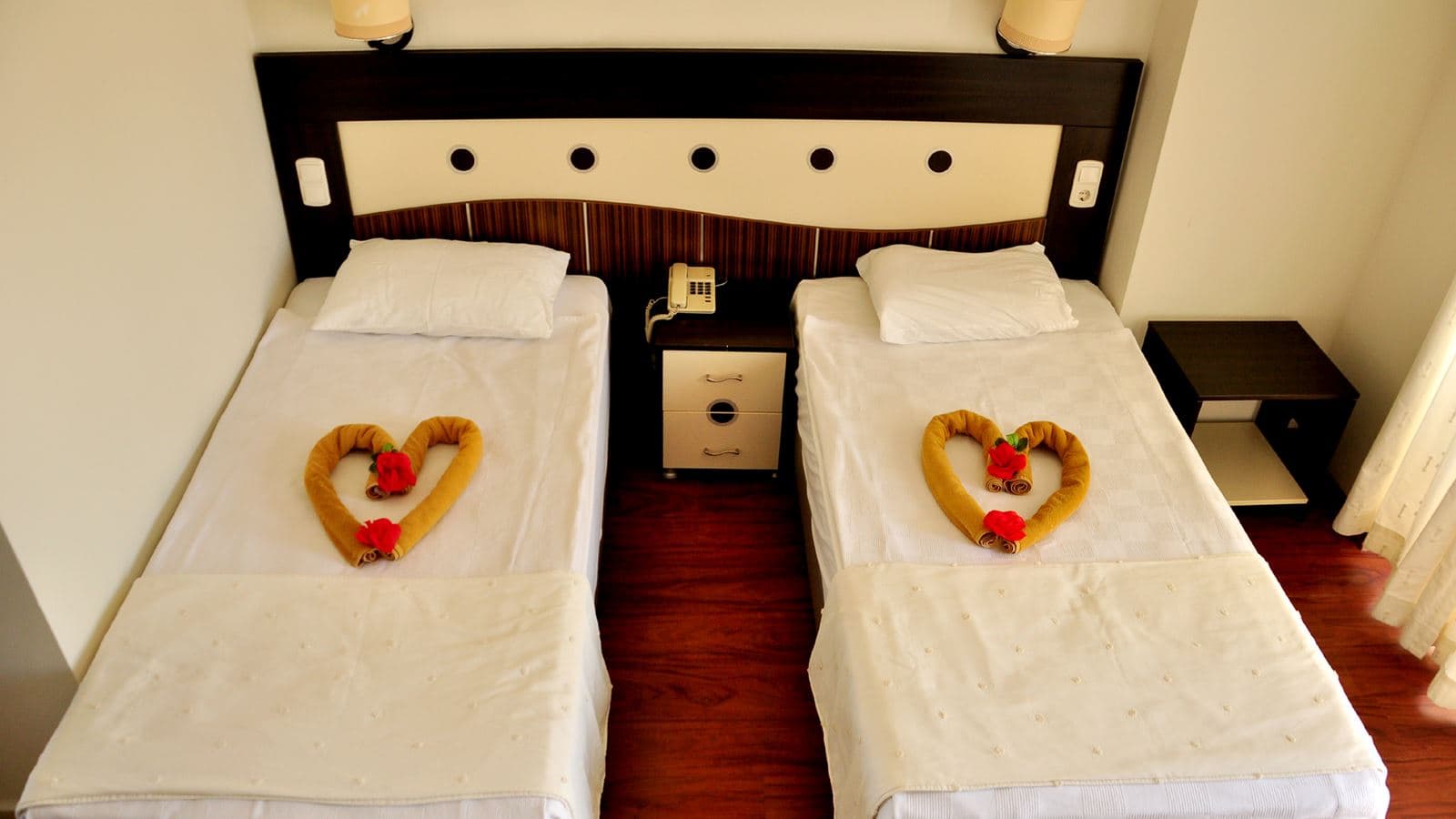 rooms-standard-room