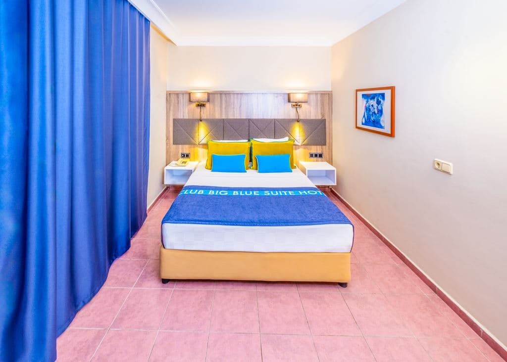 rooms-standard-room-with-balcony