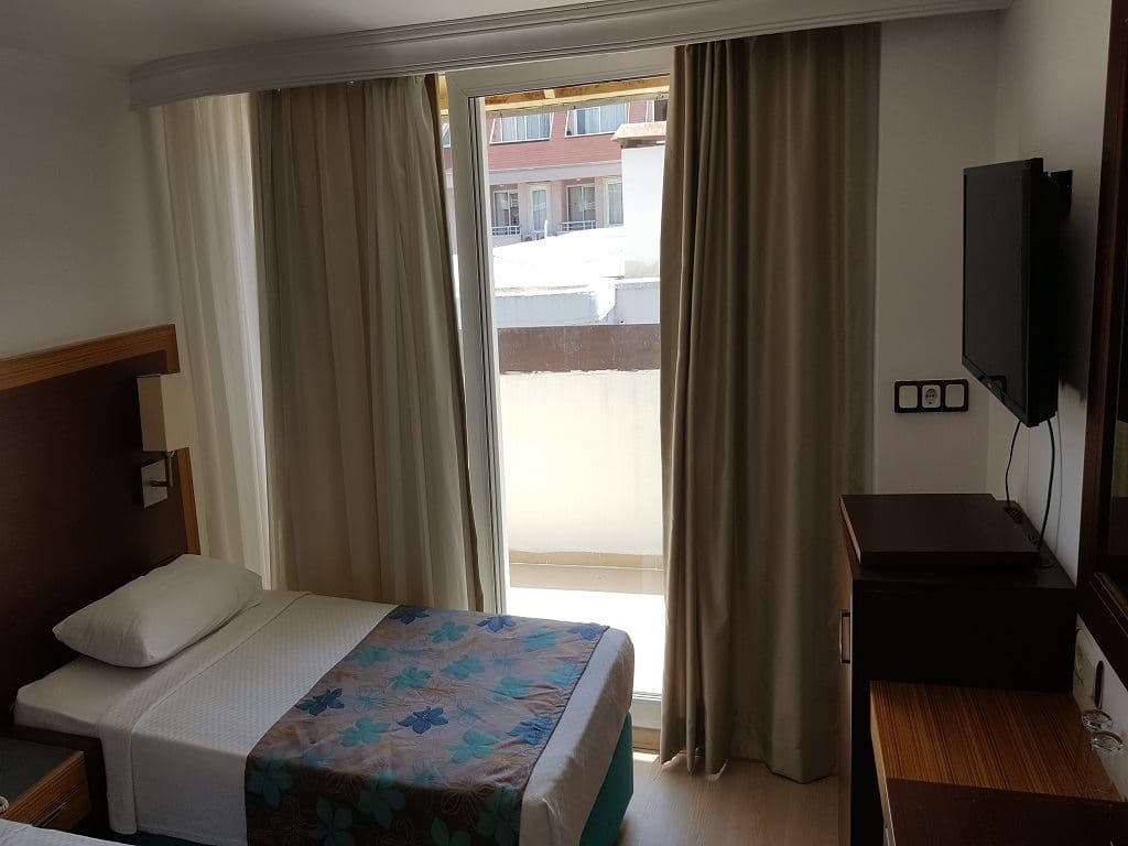 rooms-economy-room