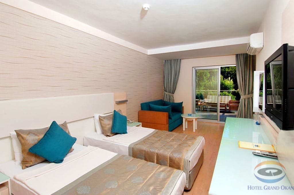rooms-family-room