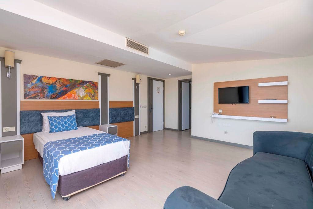 rooms-junior-suit