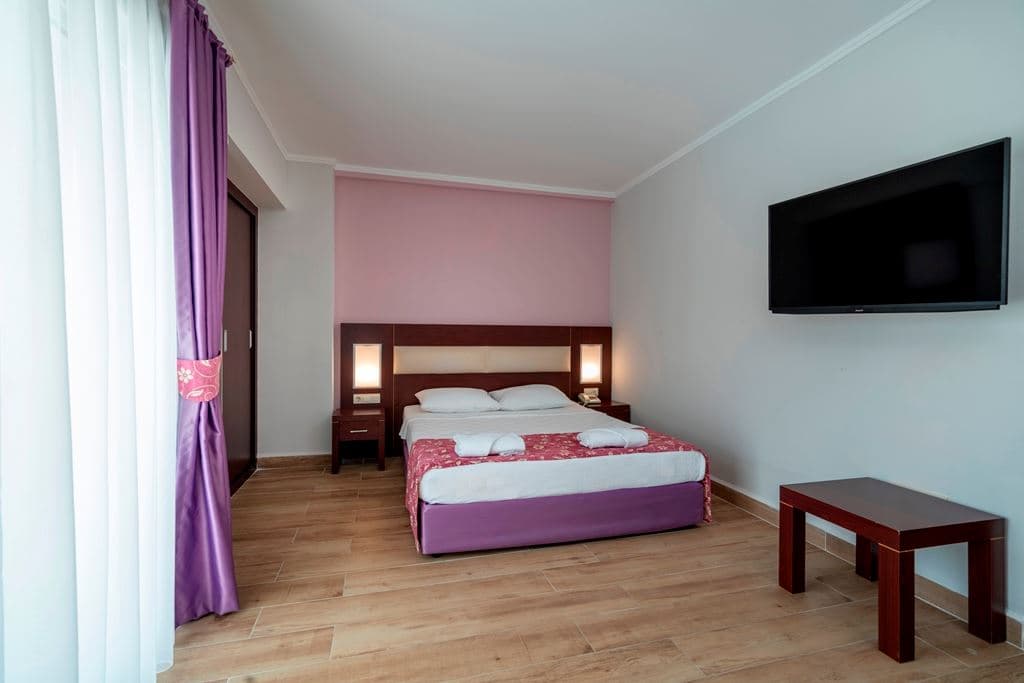 rooms-standard-room