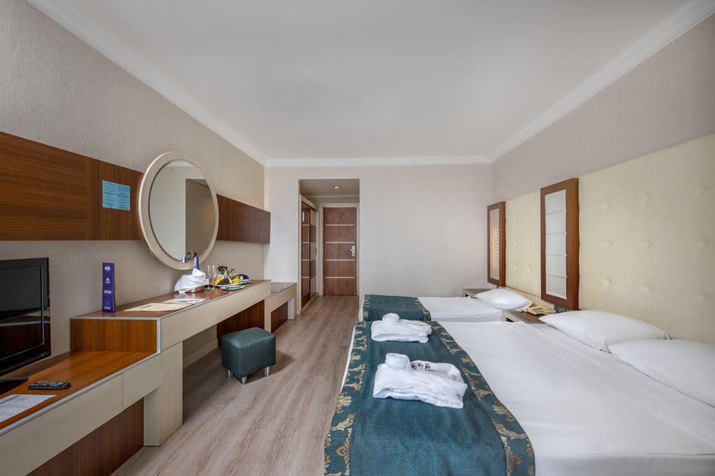 rooms-standard-room-with-balcony