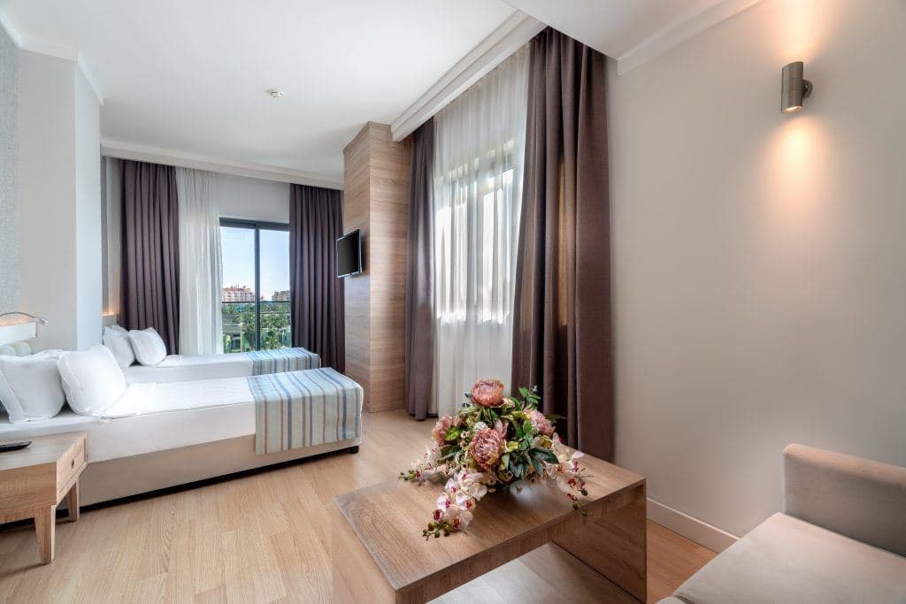 rooms-family-room
