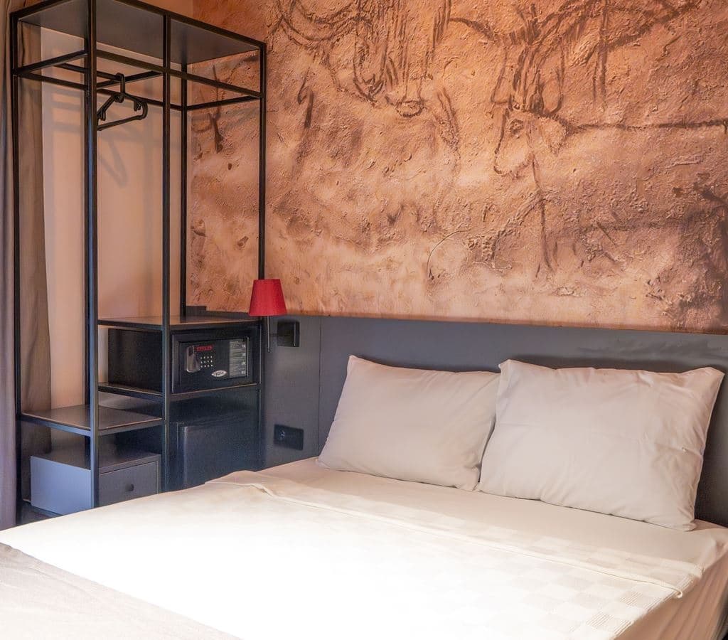 rooms-standard-room