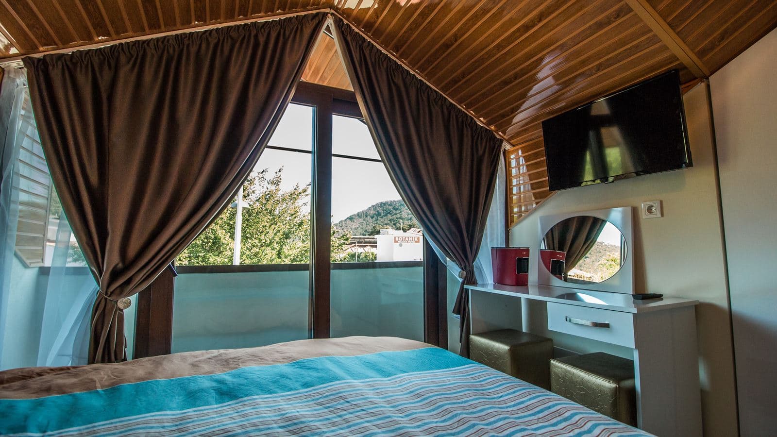 rooms-standard-room