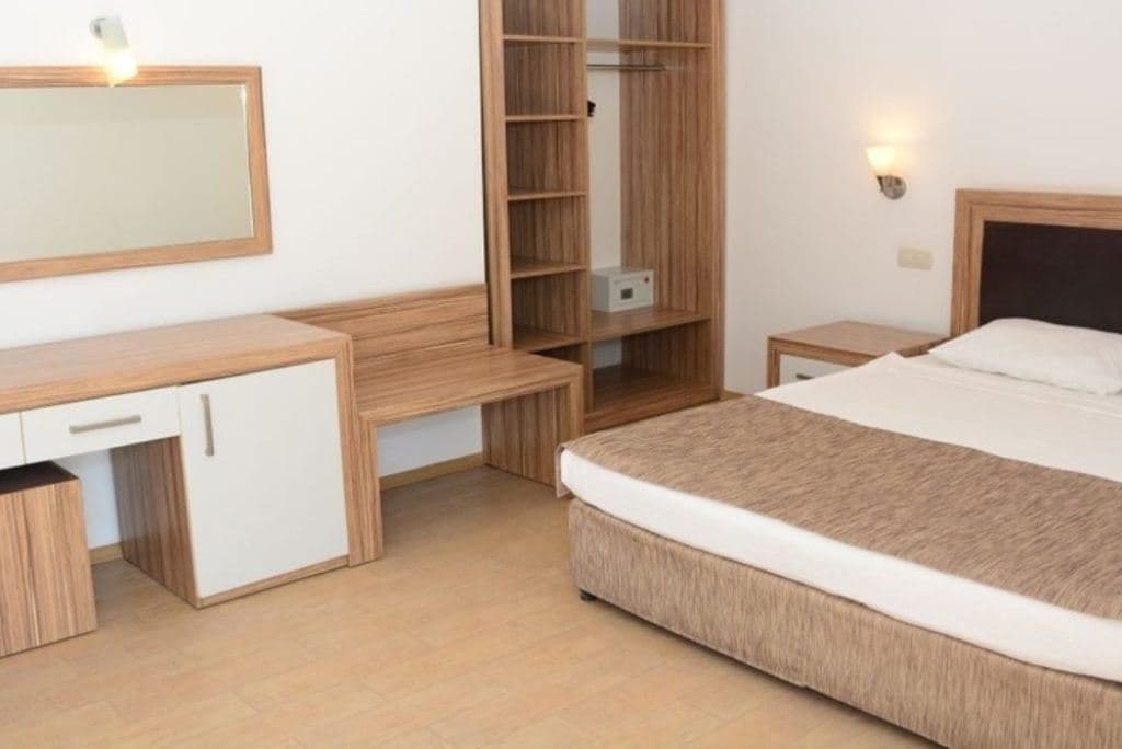rooms-standard-room