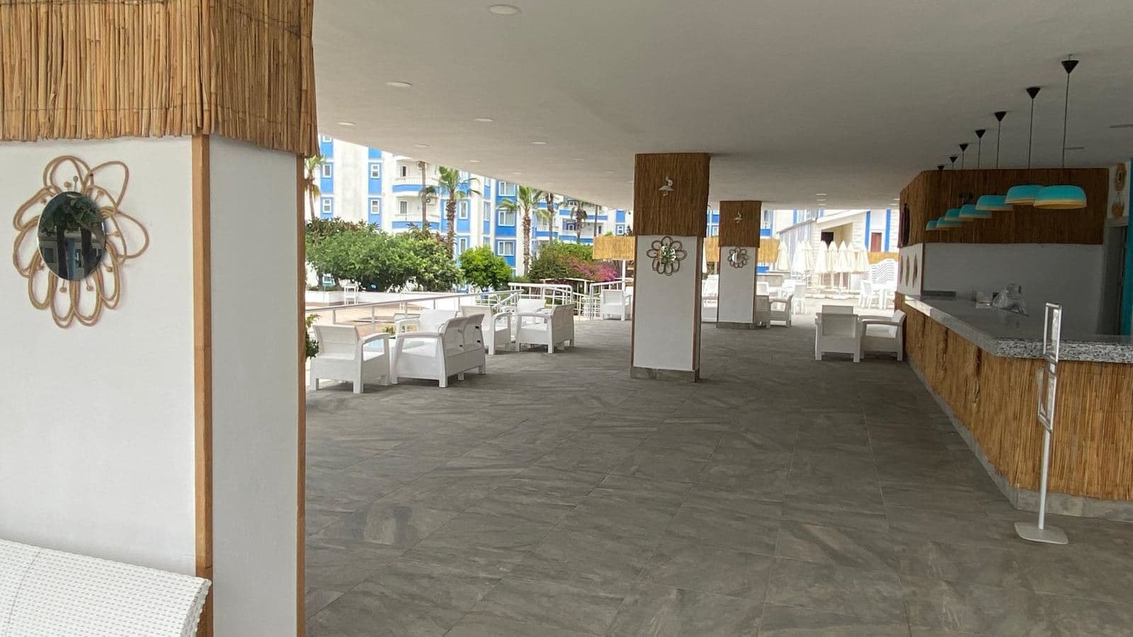 bars-blue-pool-bar