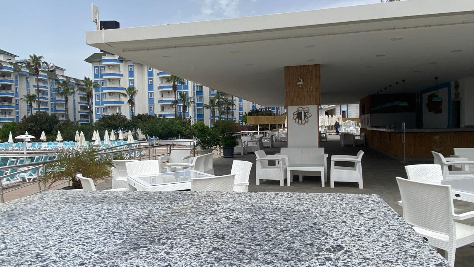 bars-blue-pool-bar