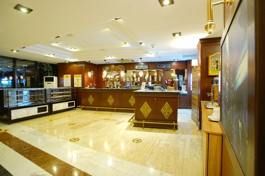 bars-lobby-bar
