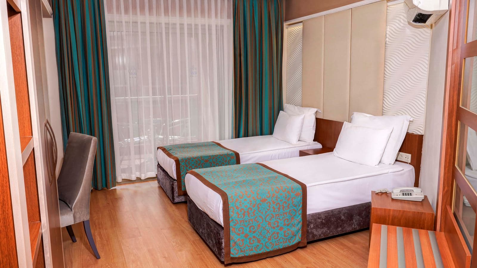 rooms-standard-room