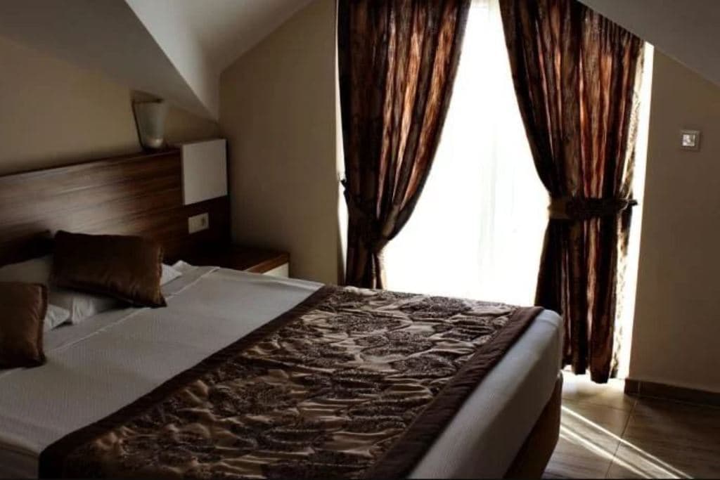 rooms-economy-room