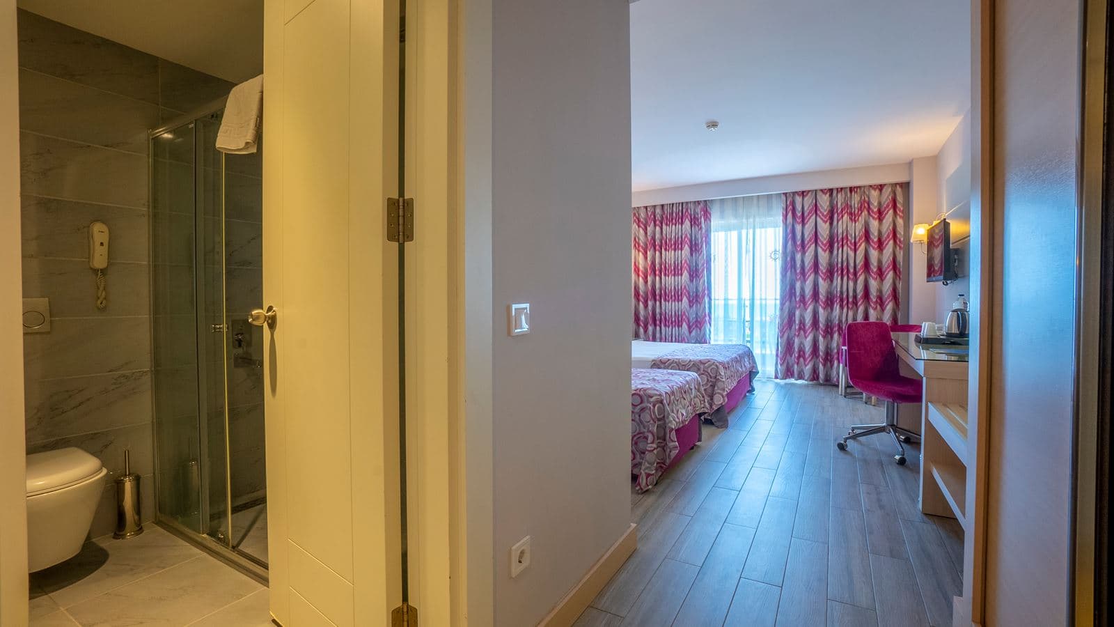 rooms-standard-room-land-view-with-balcony