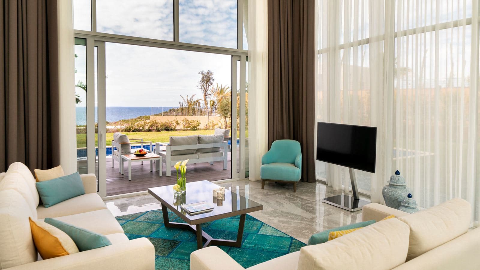 rooms-pool-villa