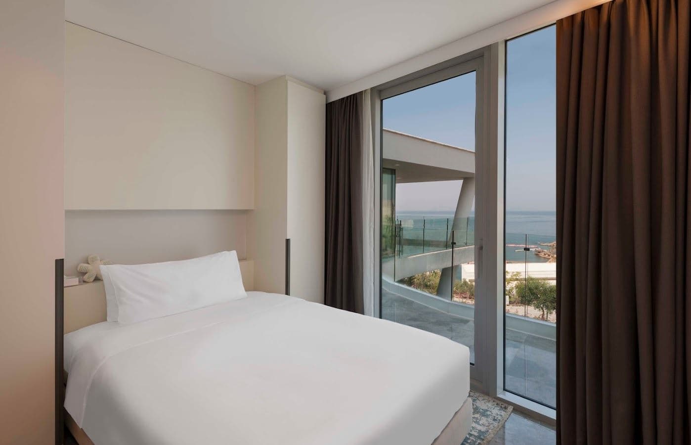 rooms-family-terrace-residence
