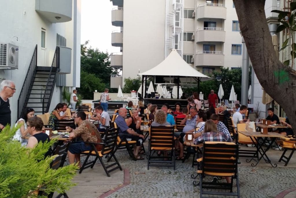 bars-pool-bar