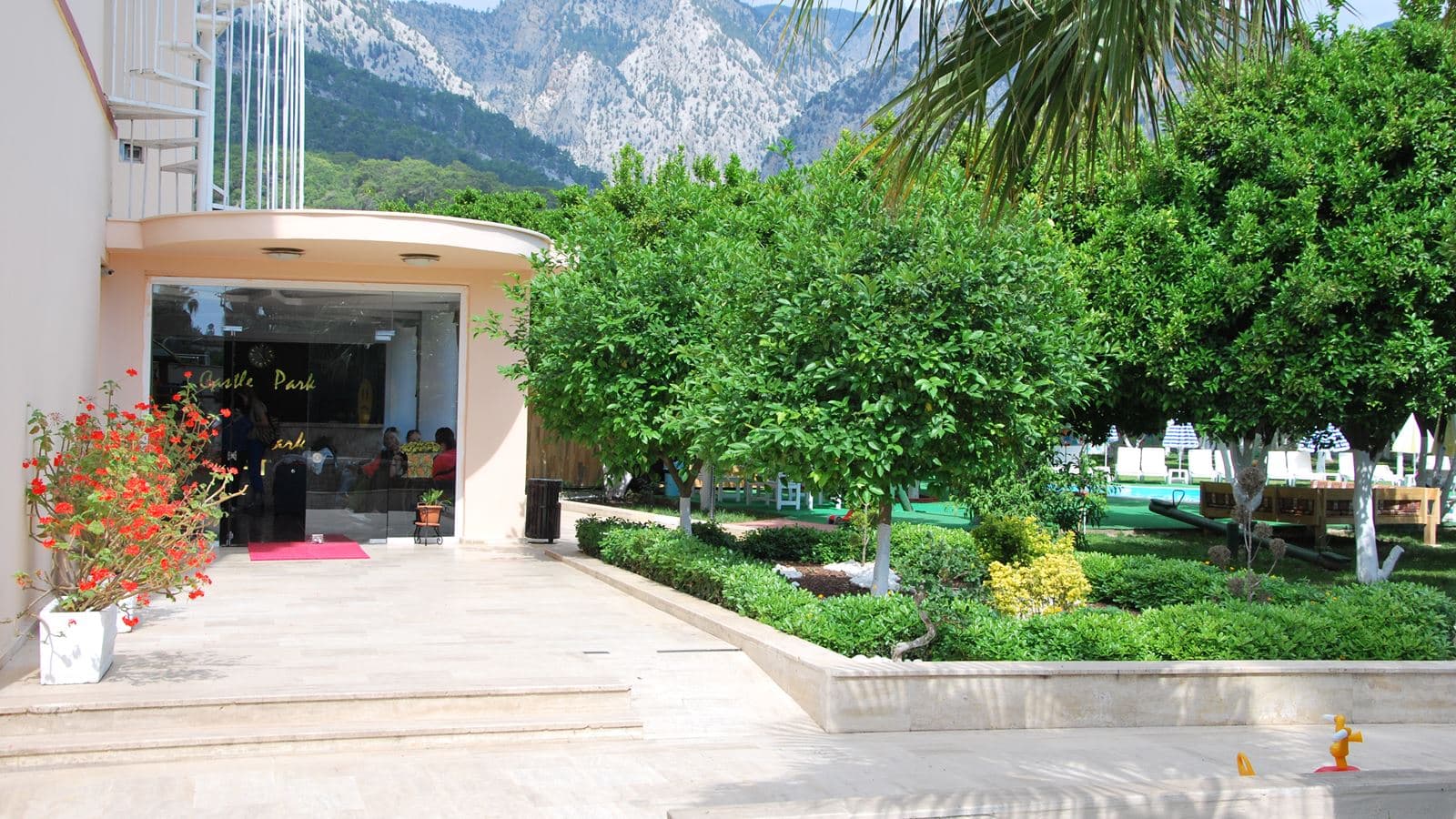general-main-building