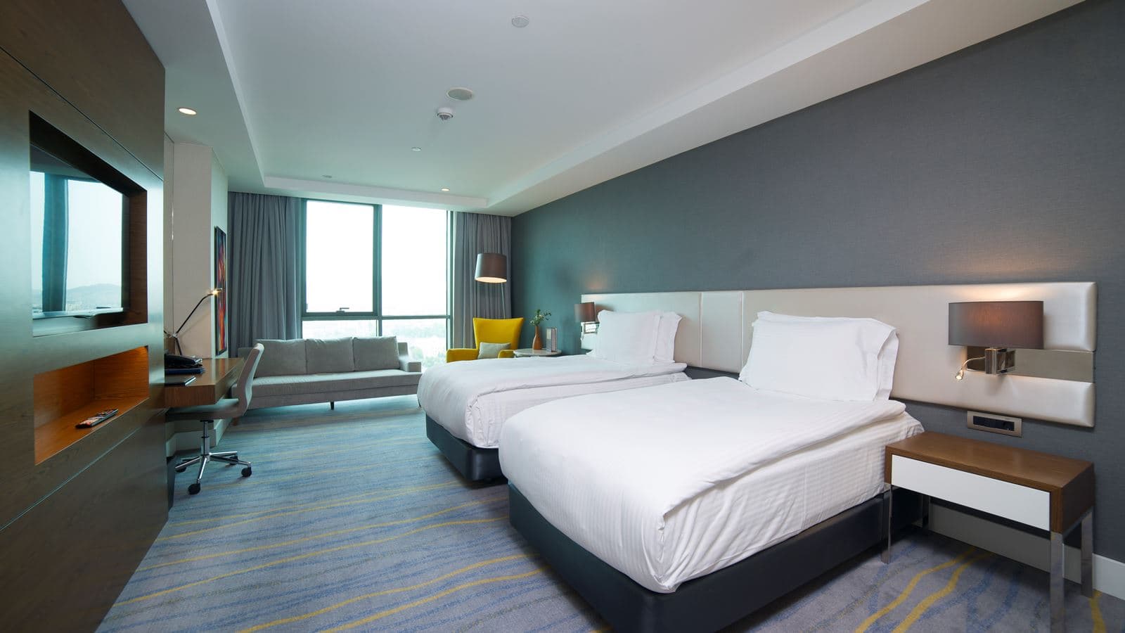 rooms-executive-room