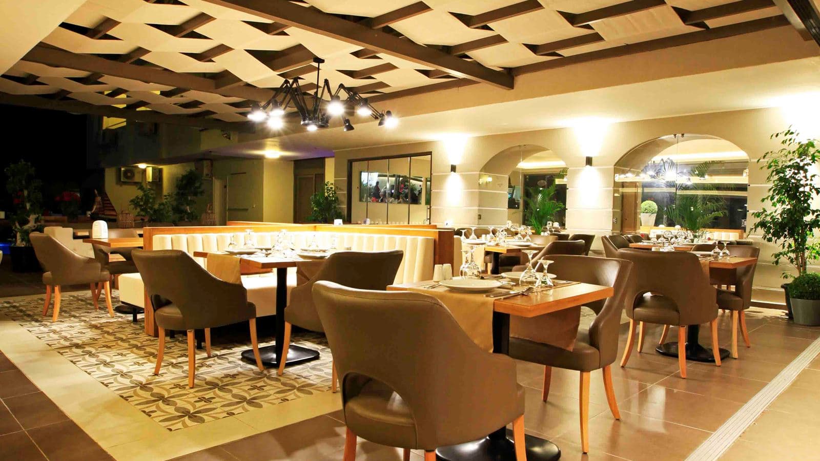 restaurants-suncity-restaurant