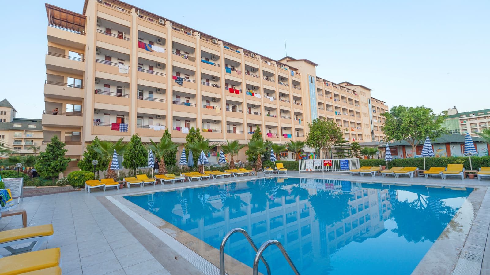 pools-outdoor-pool