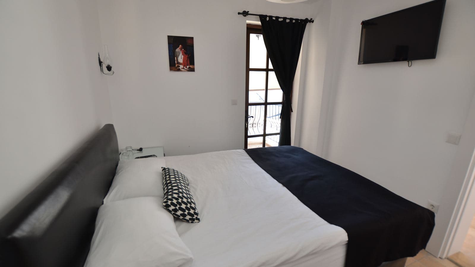 rooms-economic