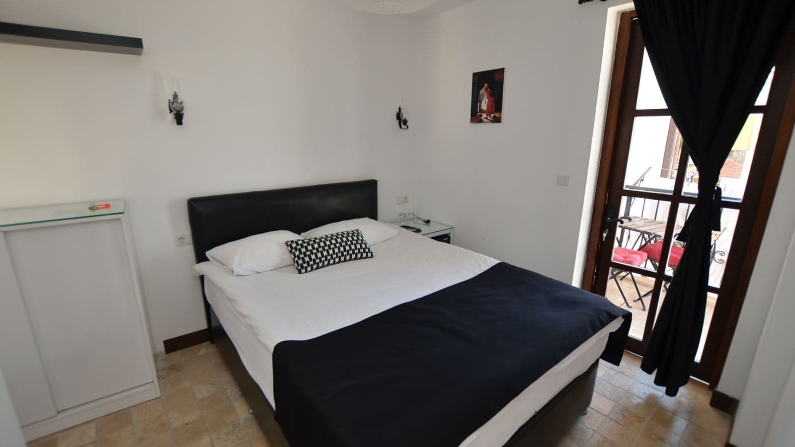 rooms-economic