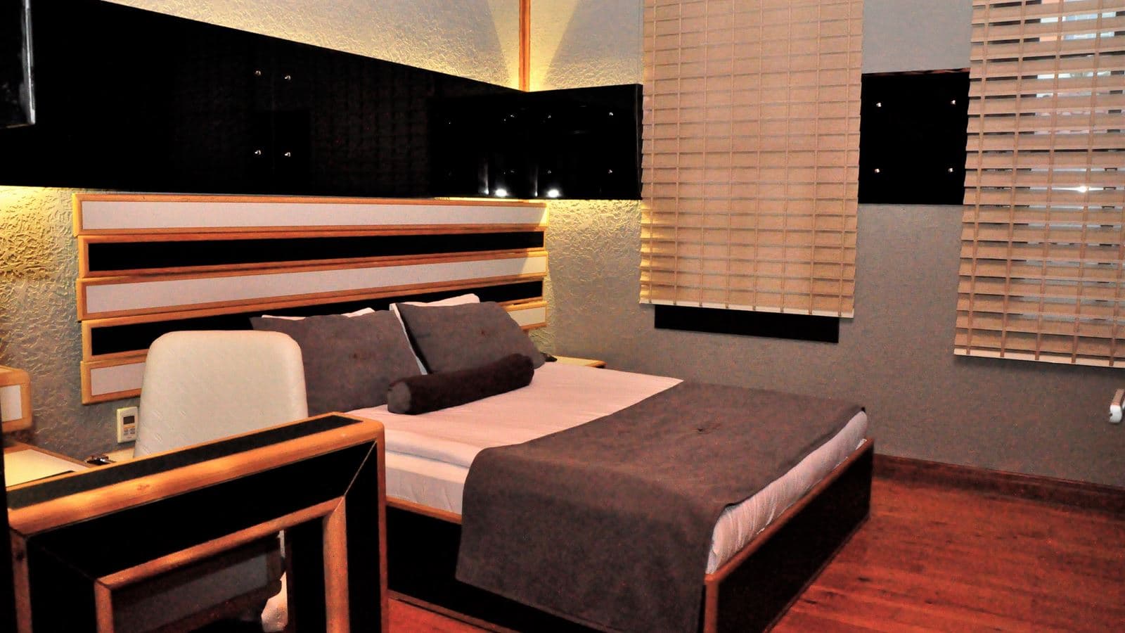 rooms-standard-room