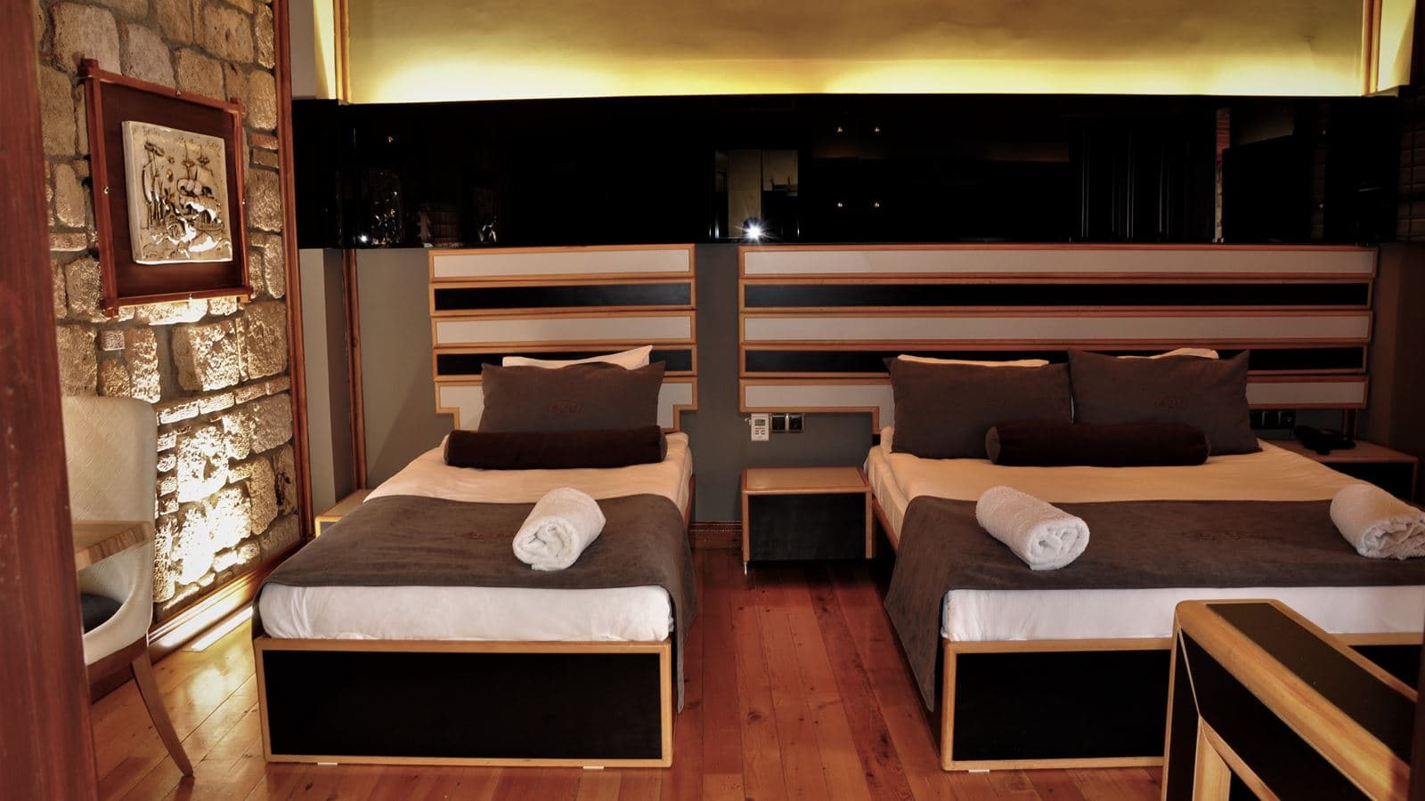 rooms-triple-room
