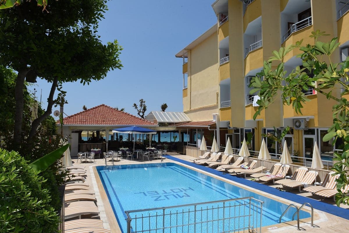pools-outdoor-pool