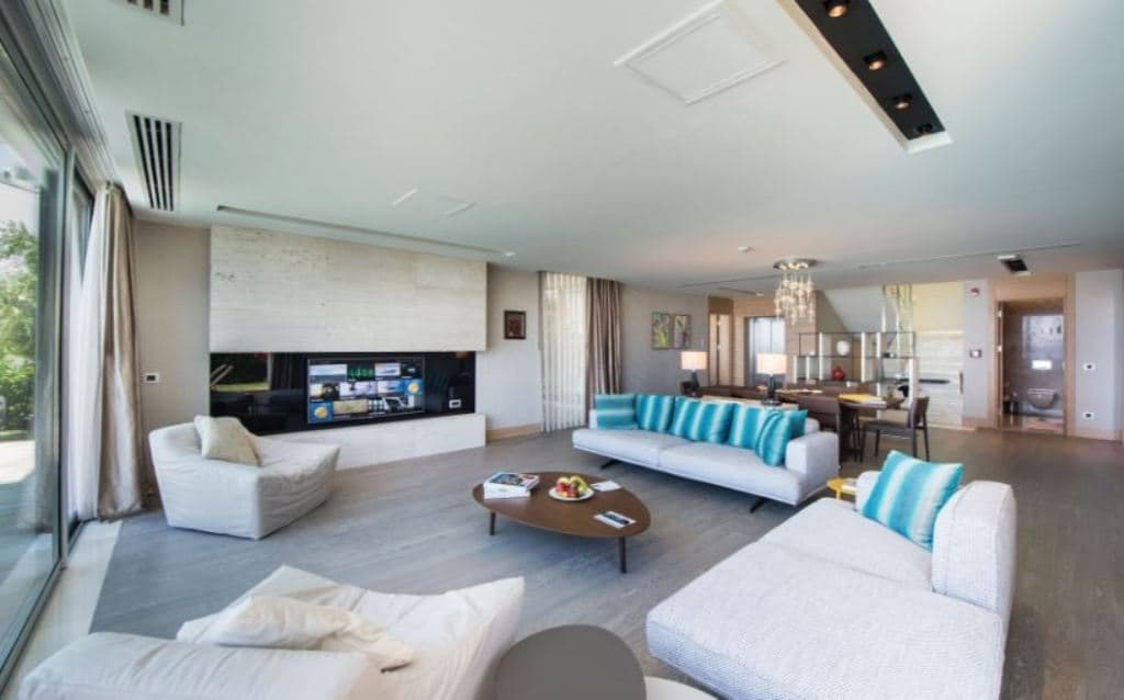 rooms-executive-villa-with-private-pool