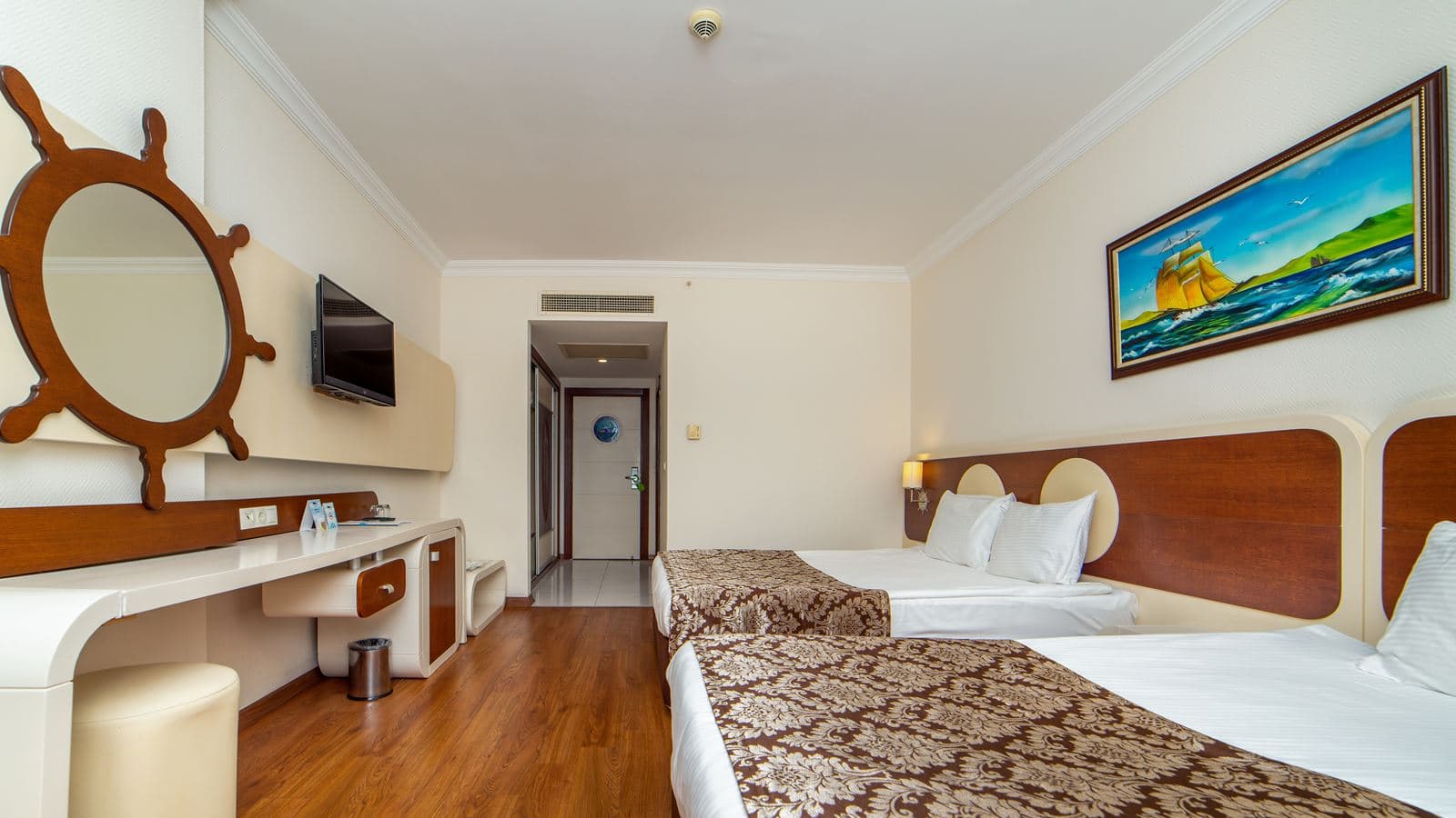rooms-standard-room